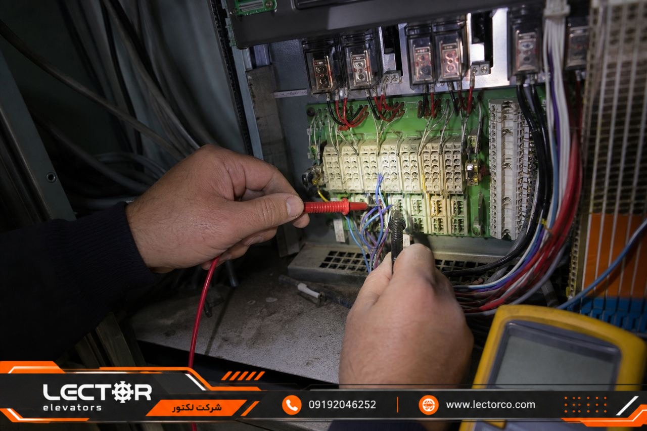 عیب‌یابی تابلو آسانسور با مولتی‌متر